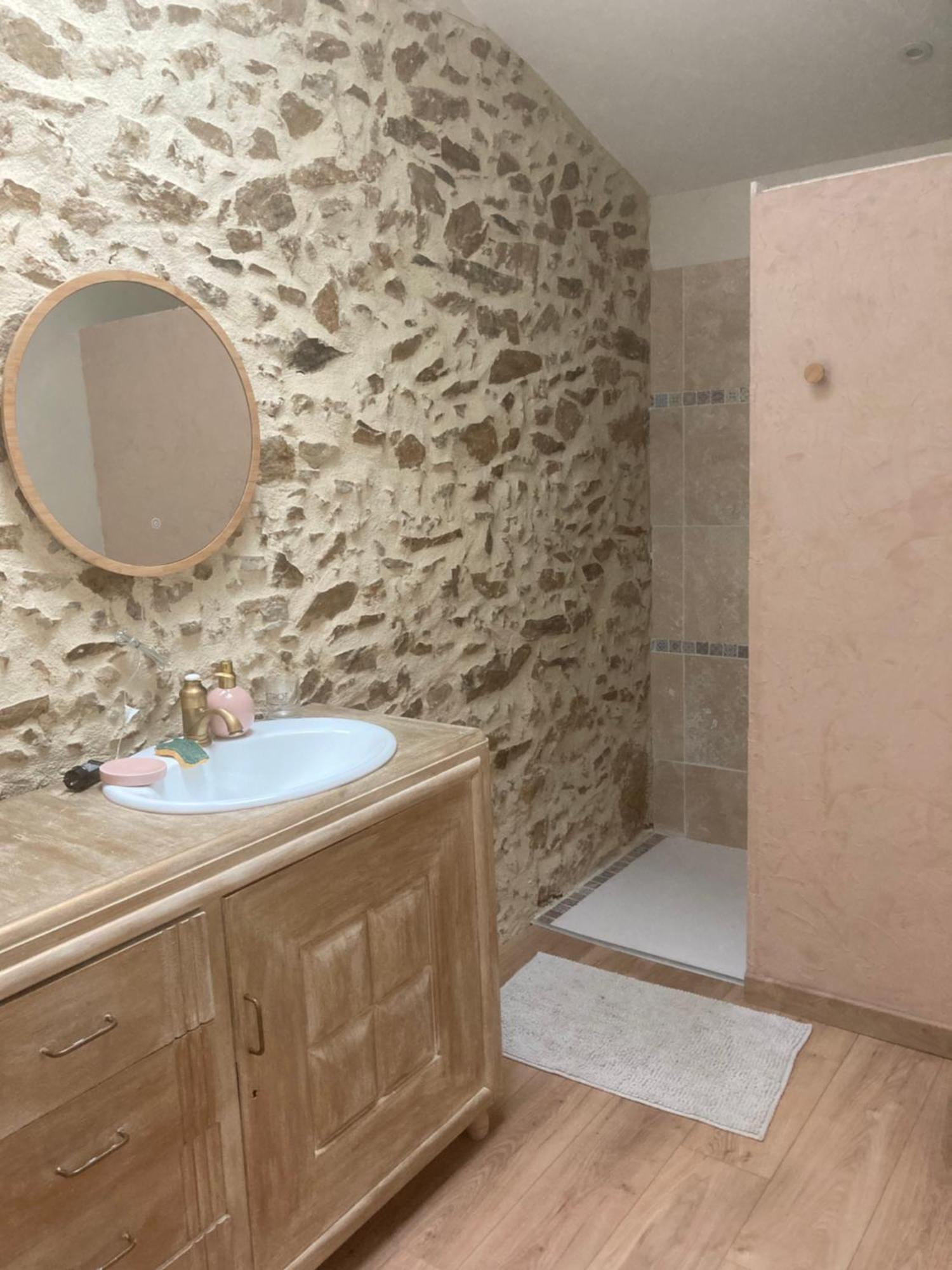 Premier Etage D Une Jolie Maison A La Campagne Montravers ภายนอก รูปภาพ